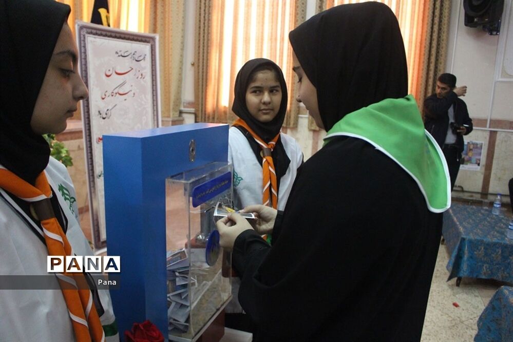 مراسم جشن نیکوکاری در مدرسه شاهد مهدیه تبریز