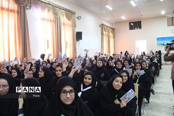مراسم جشن نیکوکاری در مدرسه شاهد مهدیه تبریز