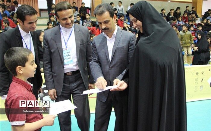 بازدید مدیر آموزش و پرورش ناحیه یک از المپیاد نبوغ