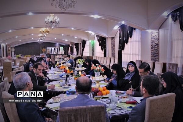 جلسه مشاوران مناطق 19 گانه شهر تهران