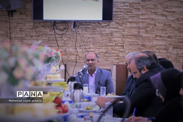 جلسه مشاوران مناطق 19 گانه شهر تهران