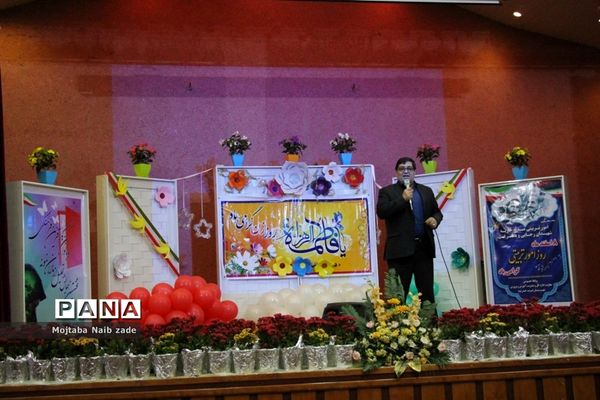 همایش توانمند‌سازی معاونان و مربیان پرورشی قطب شهید برونسی