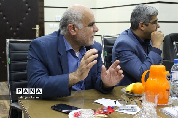 جلسه شورای معاونان اداره آموزش و پرورش شهرستان بوشهر