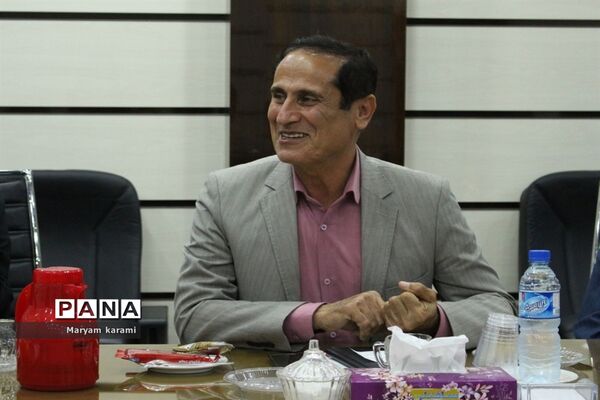 جلسه شورای معاونان اداره آموزش و پرورش شهرستان بوشهر