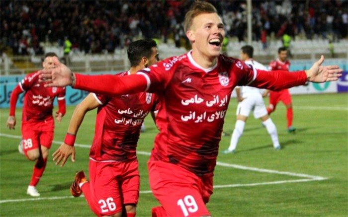 لیکنز در مورد اروین تصمیم‌گیری می‌کند