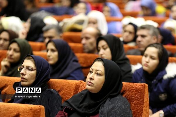 اولین جشن گلریزان مدارس استثنایی در تبریز