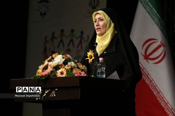 اولین جشن گلریزان مدارس استثنایی در تبریز