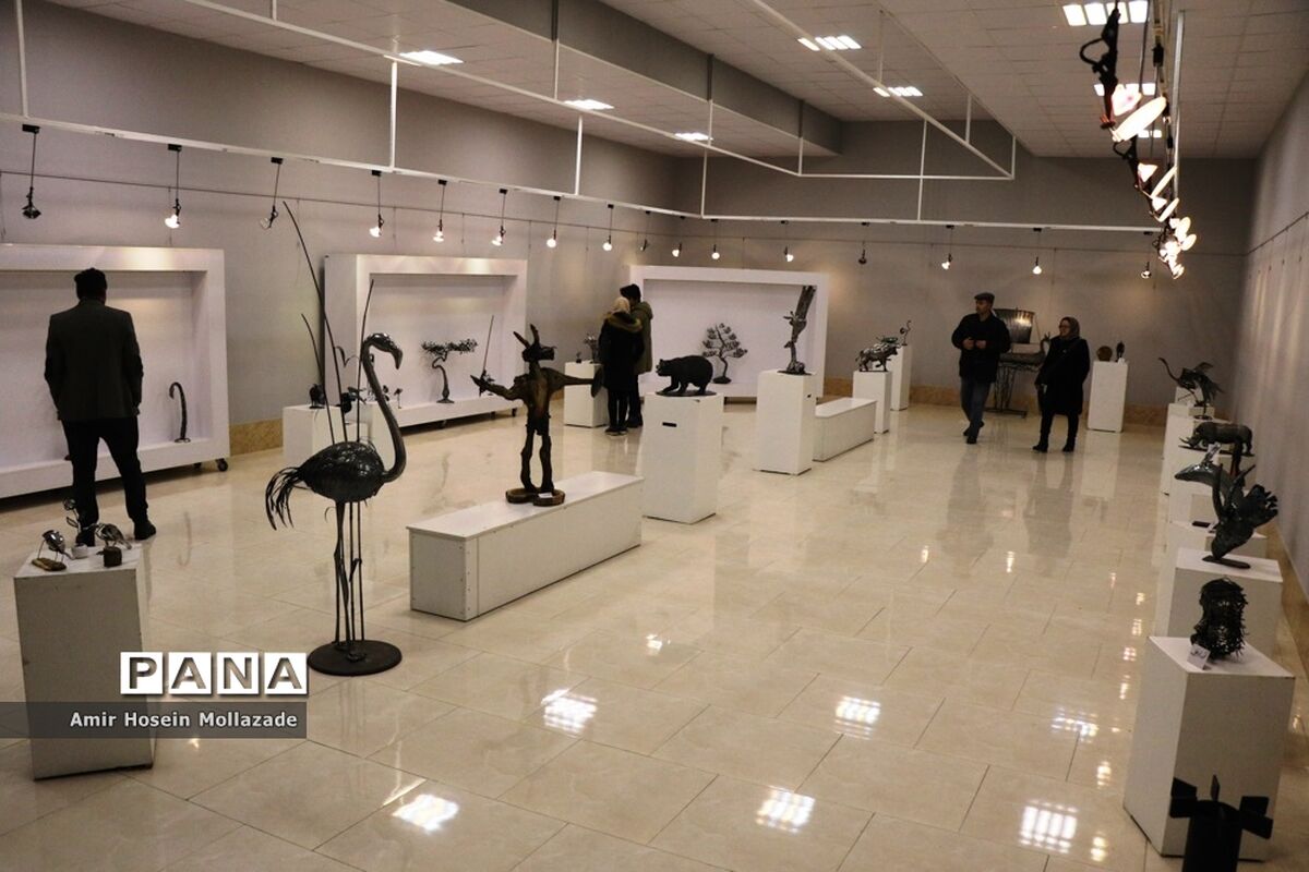 نمایشگاه انفرادی «بهداد لاهوتی» درگالری هدایت
