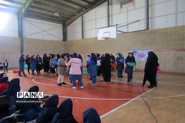 جشن ولادت حضرت زهرا(س)در دبیرستان نمونه کاشی نیلوفر