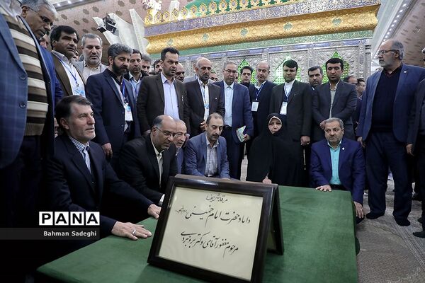 تجدید میثاق مسئولان امور تربیتی و سازمان دانش‌آموزی با آرمان‌های امام (ره)