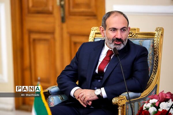 دیدار رئیس مجلس شورای اسلامی با نخست وزیر ارمنستان