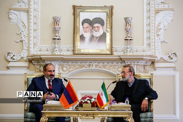 دیدار رئیس مجلس شورای اسلامی با نخست وزیر ارمنستان