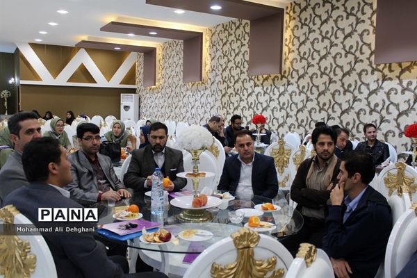 مراسم تجلیل از معاونان پرورشی شهرستان بهارستان