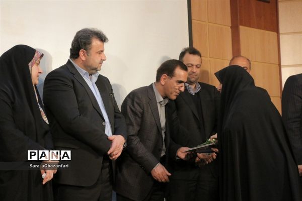 آیین تجلیل از بانوان نمونه مازندران