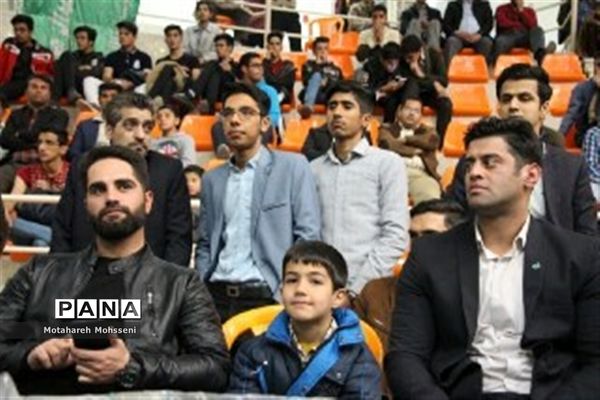 جشن گلریزان دربیرجند