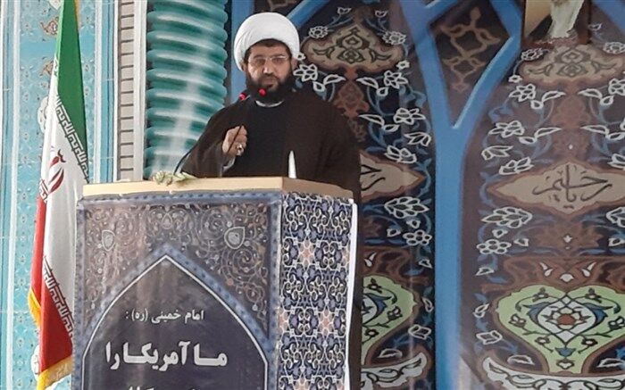 امام جمعه شهرستان قدس: عده ای با انتشار پست‌هایی در فضای مجازی قصد برهم زدن آرامش ملت را دارند