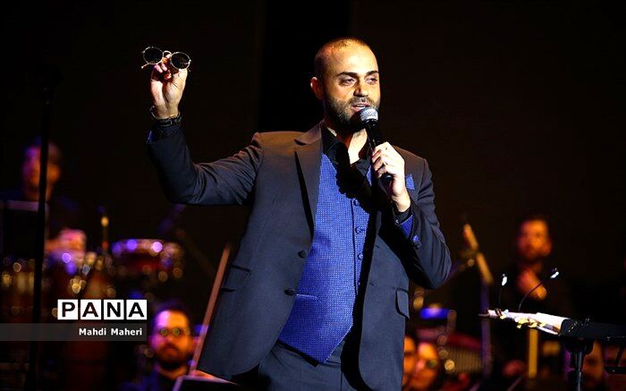 حمید حامی ممنوع الکار شد