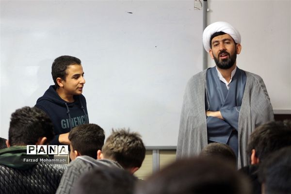 کارگاه‌های آموزشی دومین دوره جشن تکلیف دانش‌آموزان پسر عشایر کشور در شهریار