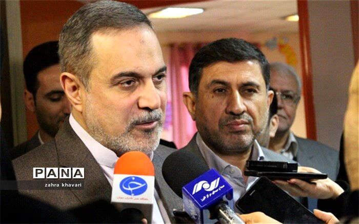 بطحایی: توسعه متوازن فضاهای آموزشی از اولویت‌های اصلی آموزش و پرورش در سال 98 است