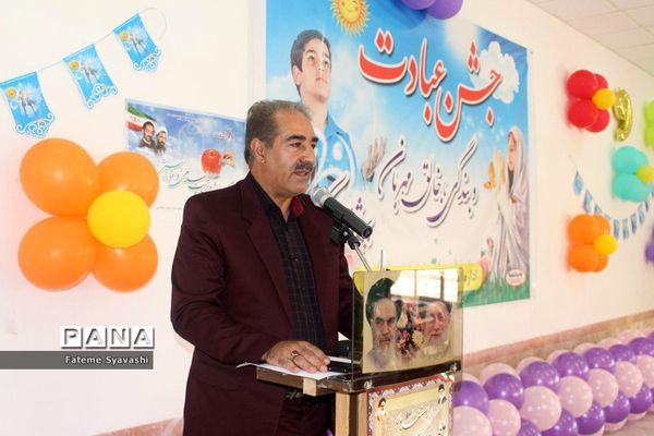 برگزاری مراسم جشن تکلیف 300 دانش‌آموز مدارس دخترانه منطقه خزل شهرستان نهاوند