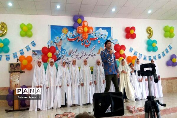 برگزاری مراسم جشن تکلیف 300 دانش‌آموز مدارس دخترانه منطقه خزل شهرستان نهاوند