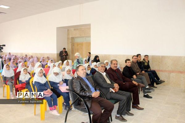 برگزاری مراسم جشن تکلیف 300 دانش‌آموز مدارس دخترانه منطقه خزل شهرستان نهاوند