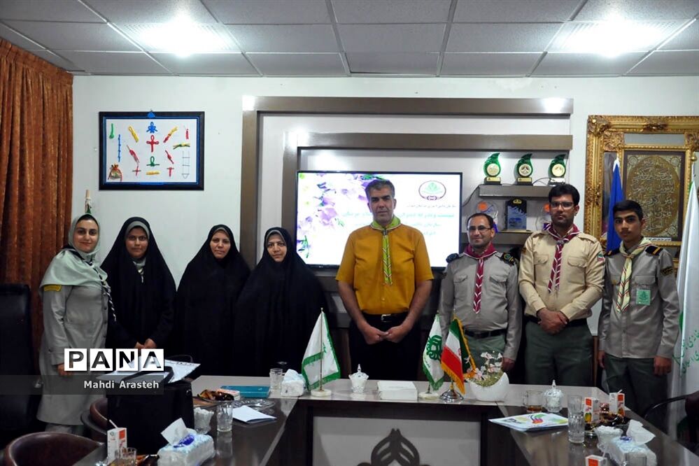 نشست  و بدرقه دبیران مجامع اعضا و دبیران سازمان دانش آموزی خراسان جنوبی
