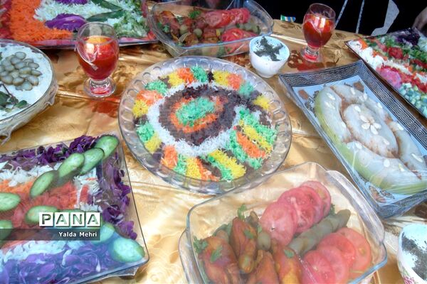 برگزاری جشنواره غذاهای اصیل و ایرانی  در زرین دشت