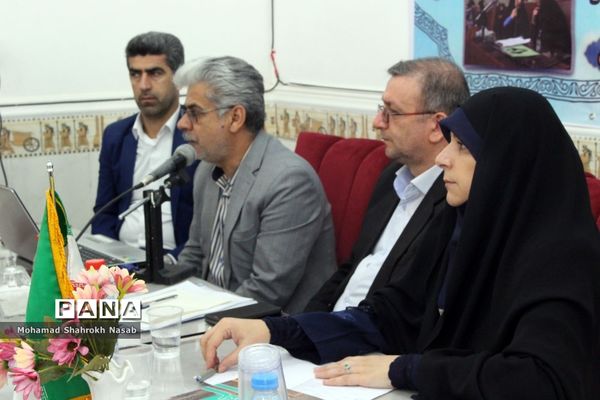 نشست دوروزه دومین نشست قطبی نهمین دوره مجلس دانش آموزی کشور در خوزستان