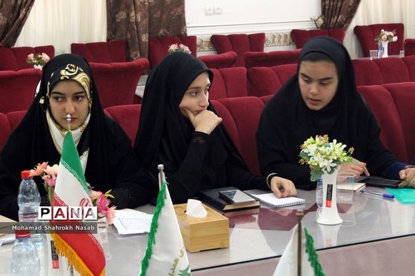 نشست دوروزه دومین نشست قطبی نهمین دوره مجلس دانش آموزی کشور در خوزستان