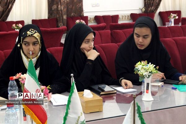 نشست دوروزه دومین نشست قطبی نهمین دوره مجلس دانش آموزی کشور در خوزستان