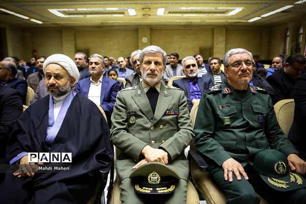 مراسم ختم والده جمشید انصاری
