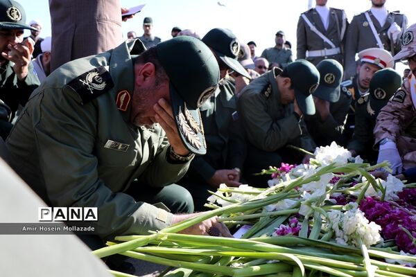 استقبال از شهید گمنام در فرودگاه ارومیه
