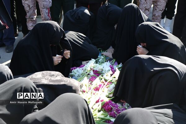 استقبال از شهید گمنام در فرودگاه ارومیه