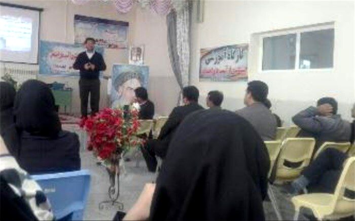 کارگاه آموزشی پیشگیری از آسیبهای اجتماعی با موضوع سواد رسانه ای برگزار شد