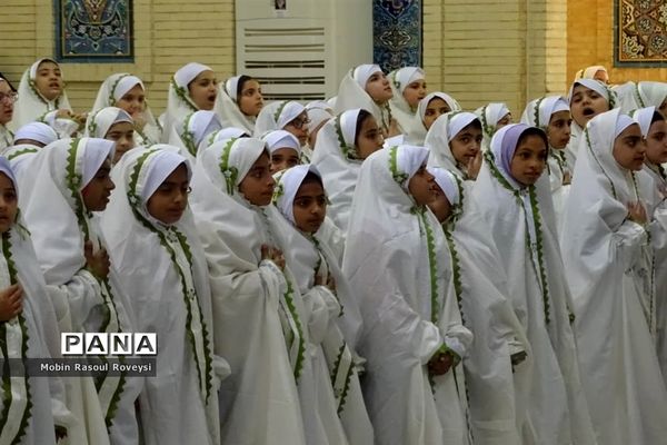 جشن تکلیف ۱۳۰۰ دانش‌آموز دختر در آبادان