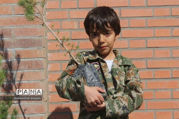 مراسم روز درختکاری با حضور سمن‌های زیست محیطی و اصحاب رسانه