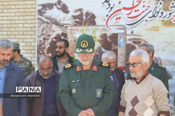 تشییع پیکر سه شهید گمنام در بوشهر-1