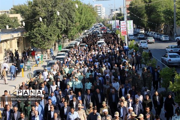 تشییع پیکر سه شهید گمنام در بوشهر-1