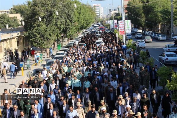 تشییع پیکر سه شهید گمنام در بوشهر-1