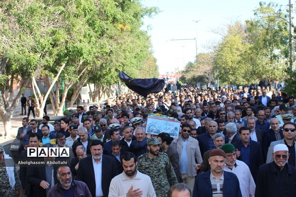 تشییع پیکر سه شهید گمنام در بوشهر-1