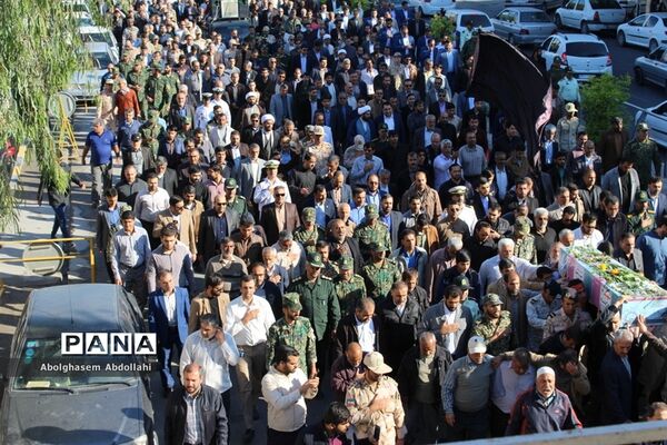 تشییع پیکر سه شهید گمنام در بوشهر-1