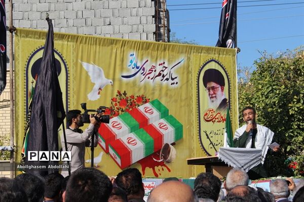تشییع پیکر سه شهید گمنام در بوشهر-2