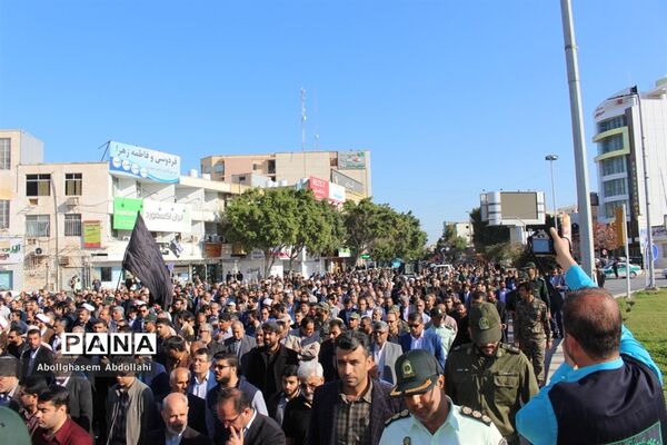 تشییع پیکر سه شهید گمنام در بوشهر-2