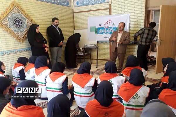 بازدید دانش‌آموزان از شعب تامین اجتماعی