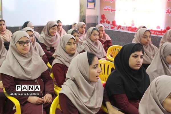 پنجمین یادواره شهیدان در دبیرستان شهیده سهام خیام بوشهر