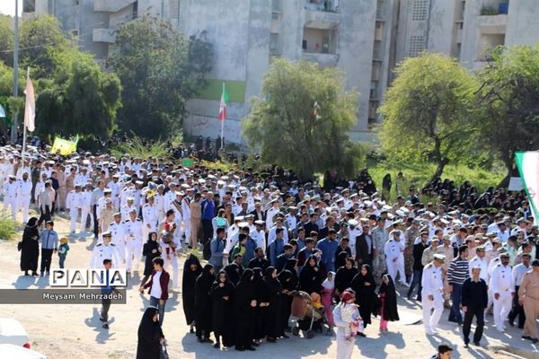 تشییع پیکر پاک  و مطهره شهید گمنام در پایگاه دوم دریایی  بوشهر