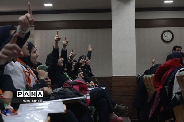 بازدید دانش‌آموزان تبریزی از شعب تامین اجتماعی