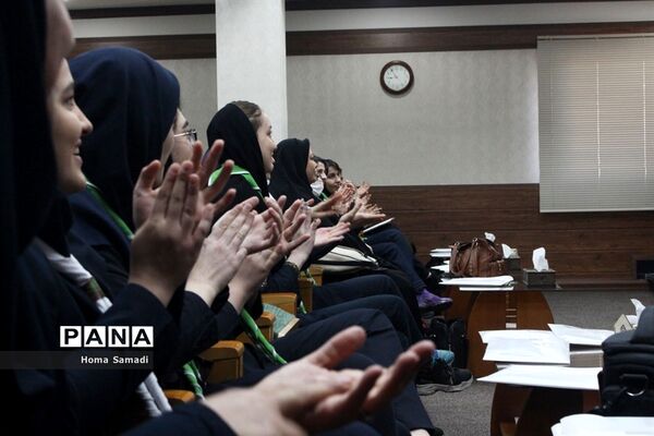 بازدید دانش‌آموزان تبریزی از شعب تامین اجتماعی