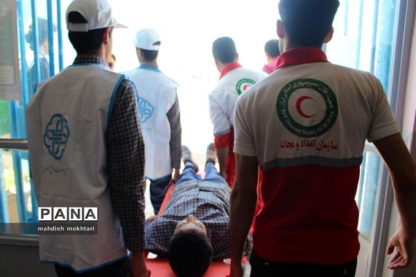 برگزاری مانور چهارشنبه‌سوری در مدارس استان یزد